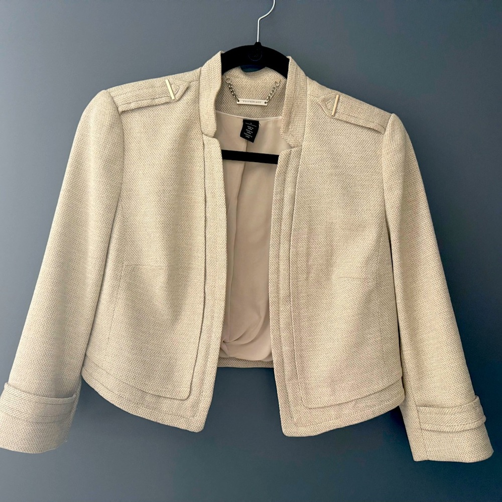 Beautiful linen jacket!